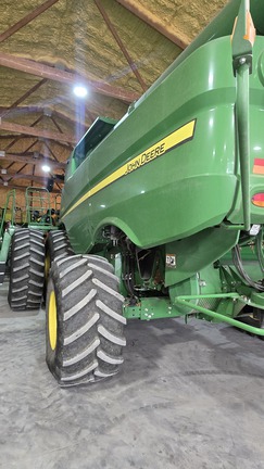2022 John Deere S780 Combine
