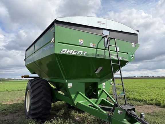 2009 Brent 782 Grain Cart