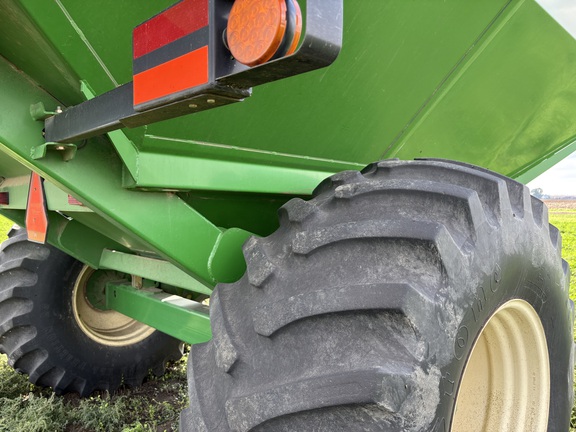 2009 Brent 782 Grain Cart