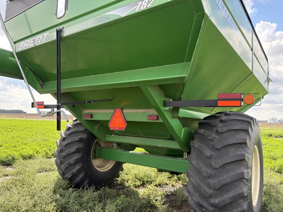 2009 Brent 782 Grain Cart
