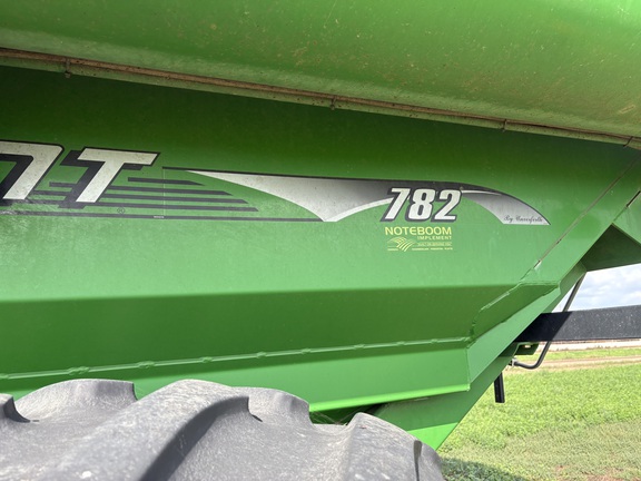 2009 Brent 782 Grain Cart