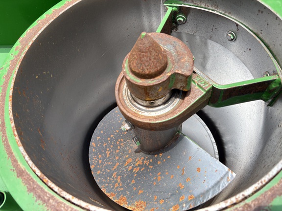 2009 Brent 782 Grain Cart