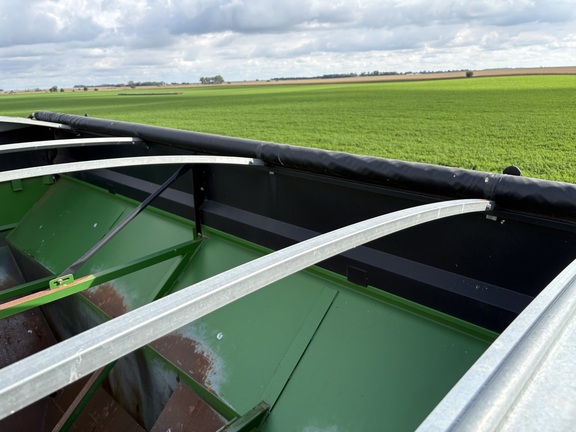2009 Brent 782 Grain Cart