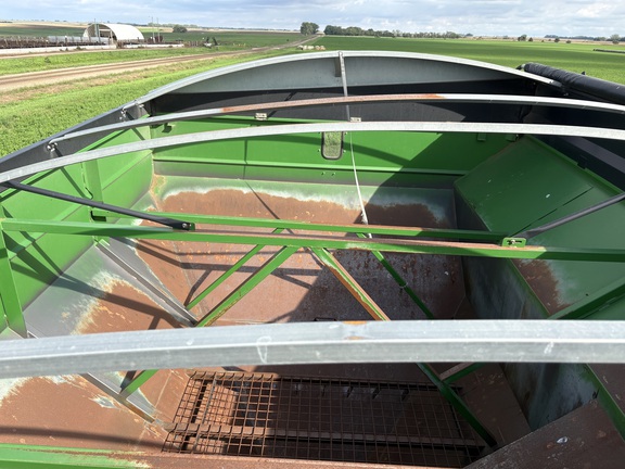 2009 Brent 782 Grain Cart