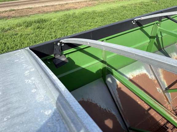 2009 Brent 782 Grain Cart