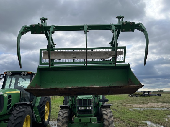 2009 John Deere 6130D Tractor