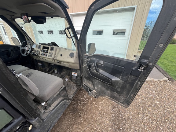 2023 John Deere XUV 835R ATV