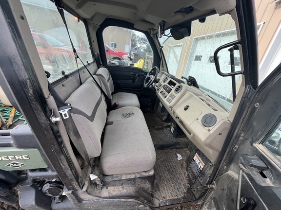2023 John Deere XUV 835R ATV