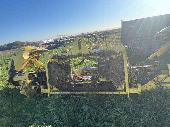 2014 John Deere 690 Header Forage