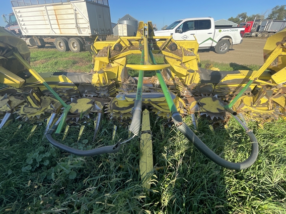 2014 John Deere 690 Header Forage