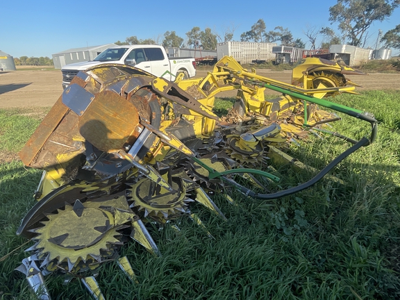 2014 John Deere 690 Header Forage