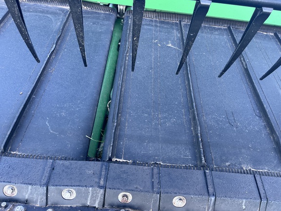 2020 John Deere 740FD Header Combine