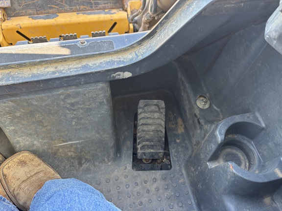 2023 John Deere 324G Skid Steer Loader