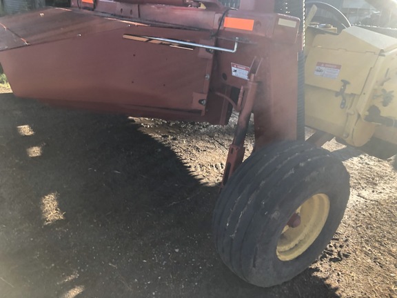 2011 New Holland H7150 Mower Conditioner