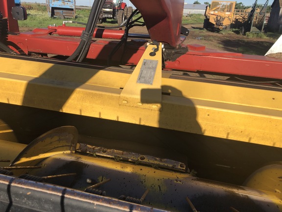 2011 New Holland H7150 Mower Conditioner