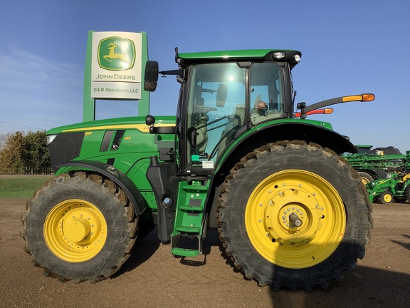 2023 John Deere 6R 195 Tractor