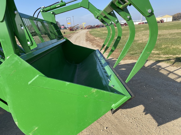 2023 John Deere 680R Loader