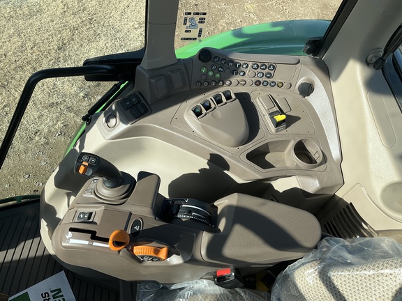 Additional image Model Thumbnail