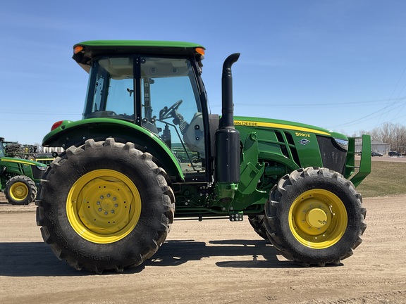 2023 John Deere 5090E Tractor