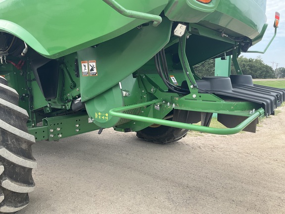 2022 John Deere S780 Combine