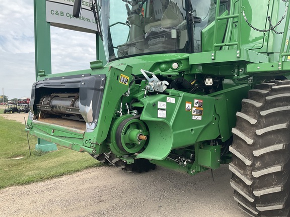 2022 John Deere S780 Combine