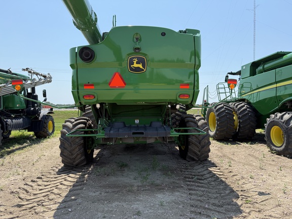 2023 John Deere S780 Combine