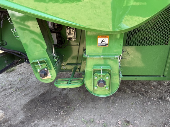 2023 John Deere S780 Combine