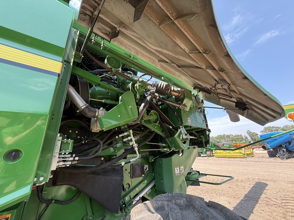 2023 John Deere S780 Combine
