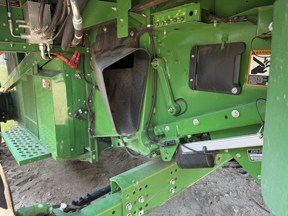 2023 John Deere S780 Combine