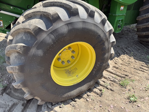 2023 John Deere S780 Combine