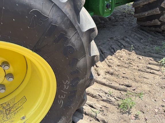 2023 John Deere S780 Combine