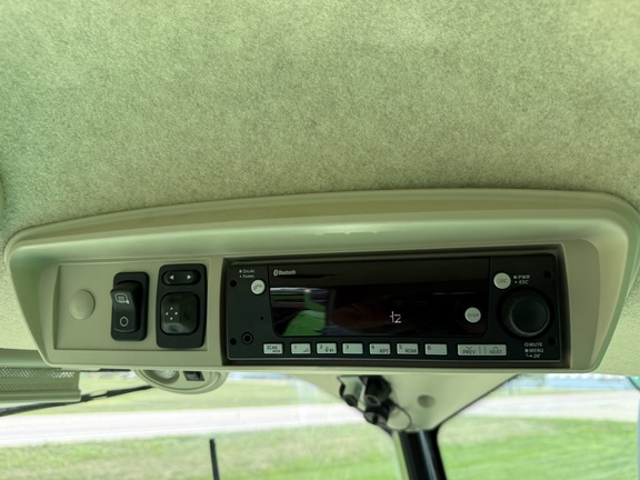 2023 John Deere S780 Combine