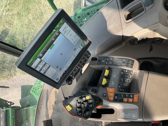 2022 John Deere S780 Combine