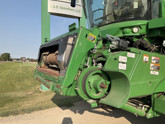 2022 John Deere S780 Combine