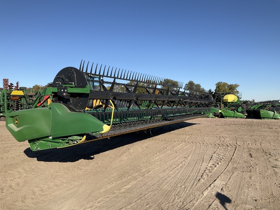 2022 John Deere RD45F Header Combine