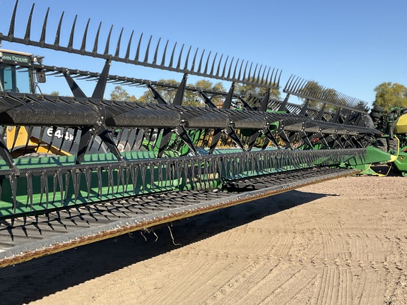 2022 John Deere RD45F Header Combine