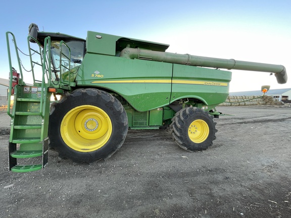 2023 John Deere S780 Combine