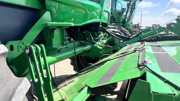 2016 John Deere W235 Windrower