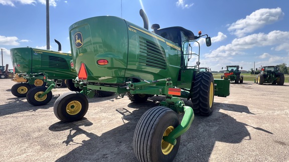 2016 John Deere W235 Windrower