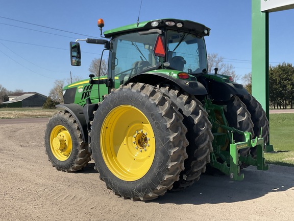 2016 John Deere 6175R Tractor