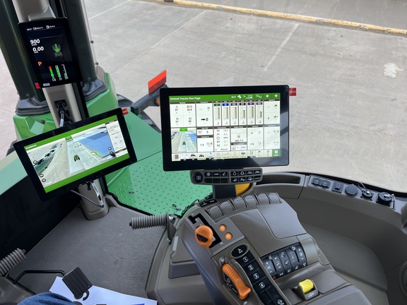 2024 John Deere 9RX 640 Tractor Rubber Track