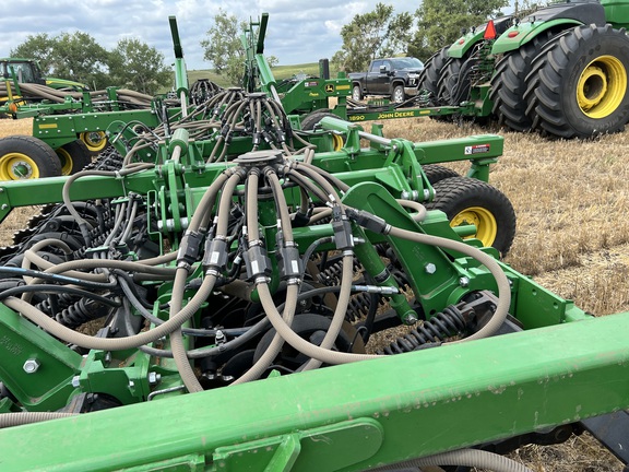 2019 John Deere 1890 Air Seeder