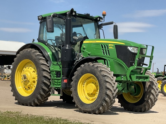 2018 John Deere 6175R Tractor