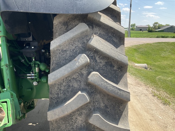 2018 John Deere 6175R Tractor