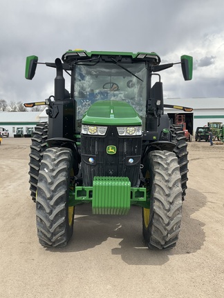 2024 John Deere 7R 250 Tractor