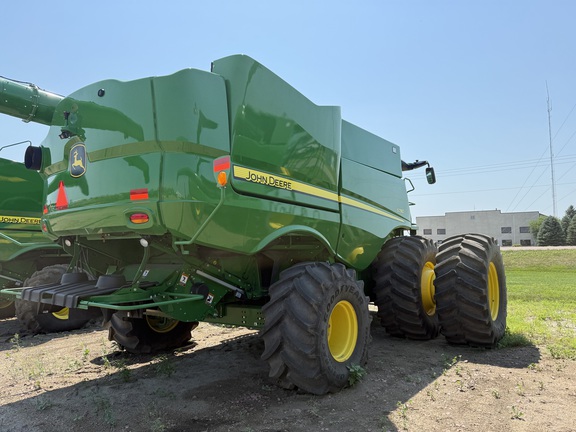 2021 John Deere S780 Combine
