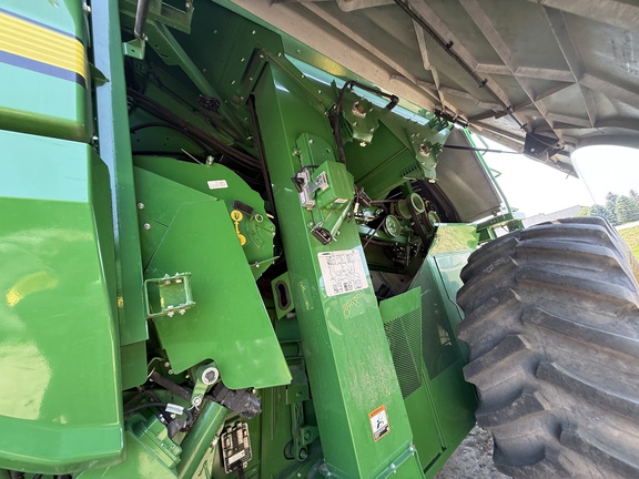 2021 John Deere S780 Combine