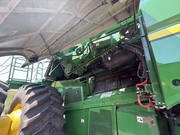 2021 John Deere S780 Combine