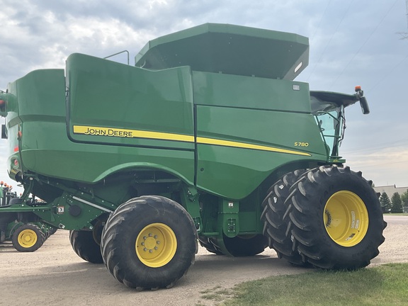 2018 John Deere S780 Combine