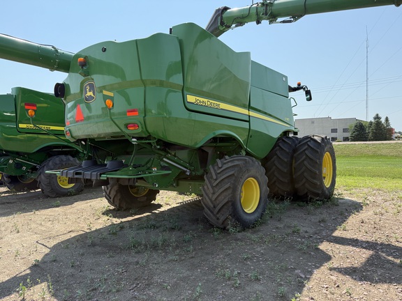 2018 John Deere S780 Combine